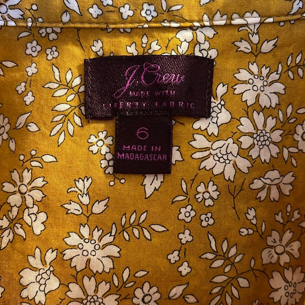 J Crew Liberty fabric size 6 ladies blouse